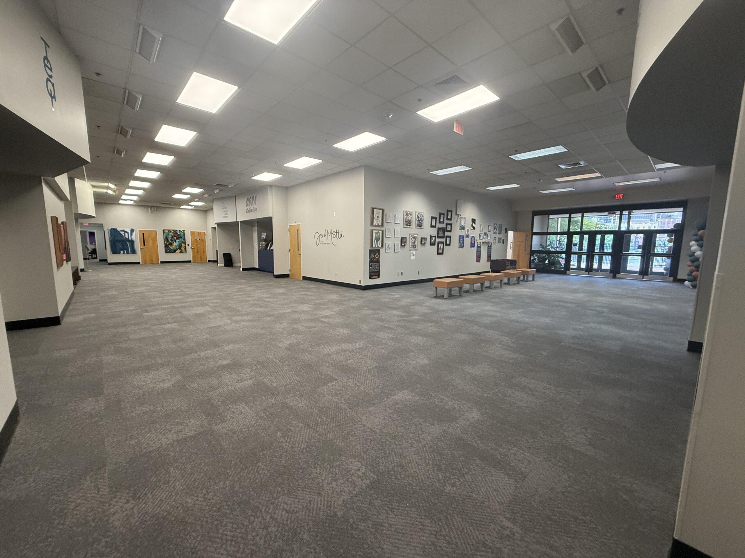 Secondary Atrium (80 max. capacity)